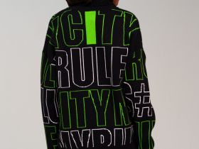 Свитер трикотажный для мальчиков