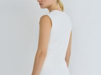 Вязаный жилет на пуговицах, Белый