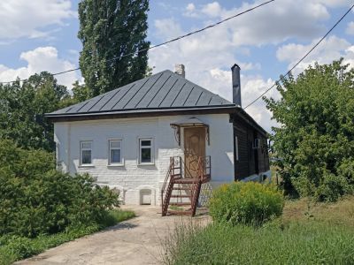 Странноприимная /странноприимный дом/