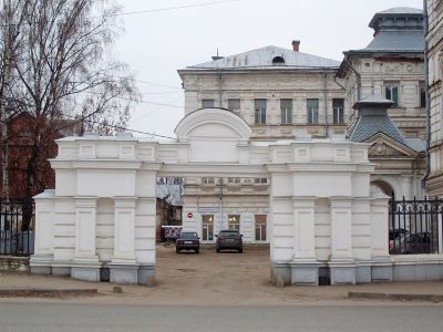 Ворота северные и западные и ограда