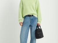 Джемпер свободного силуэта с объемными рукавами