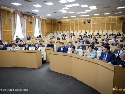Парламент Якутии принял участие в «Диктанте Победы»