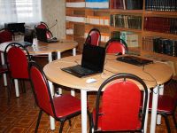 Воронежская областная универсальная научная библиотека им. И. С. Никитина на площади Ленина