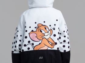 Куртка текстильная с полиуретановым покрытием для девочек (ветровка)