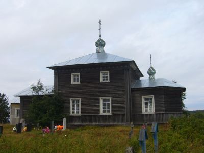 Церковь кладбищенская