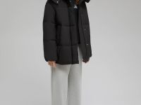 Стеганая куртка с капюшоном