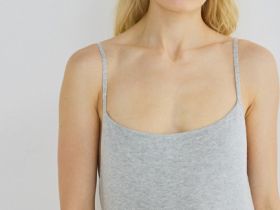 Платье макси на тонких бретелях, Серый