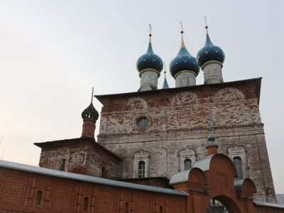 Церковь Благовещения (с живописью): холодная