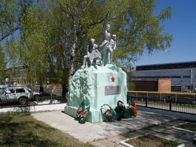 Памятник борцам революции 1917 года