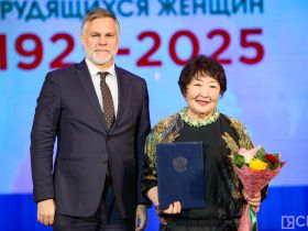Матерям Якутии вручили госнаграды с денежным вознаграждением