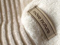 Полотенце банное 80 x 150 см молочное Chenillebiesen Wellness Möve