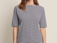 Футболка в полоску приталенного силуэта