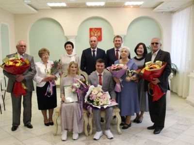 Золотые свадьбы – достойный пример для молодоженов