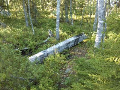 Верстовой столб у озера Песочное