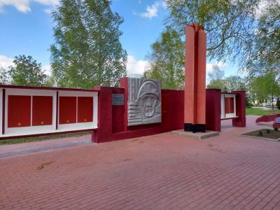 Мемориальный комплекс воинам-односельчанам, погибшим в годы Великой Отечественной войны