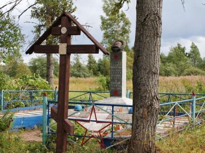 Братская могила советских воинов, погибших в годы Великой Отечественной войны