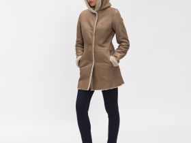 Женская куртка Lacoste