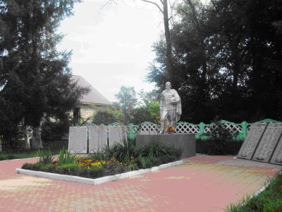 Братская могила воинов, погибших в 1943 г.