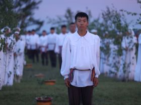 В Якутске на Ысыахе Туймаады состоялся обряд встречи солнца