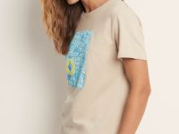 Футболка приталенного силуэта с принтом