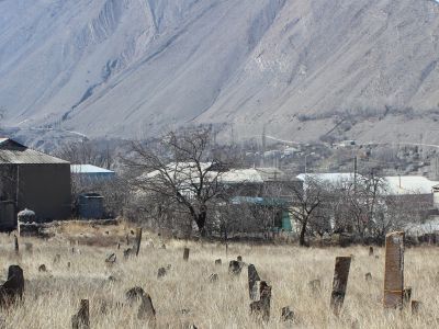 Стелы надгробные, (3 единицы)