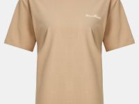 Базовая футболка прямого кроя