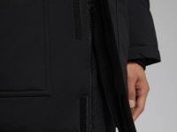 Утепленная куртка с капюшоном