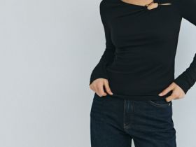 Лонгслив с асимметричным вырезом, Черный