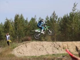 В Кысыл-Сыре прошли соревнования по мотокроссу