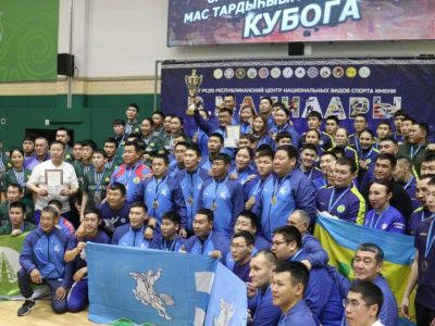 Мегино-Кангаласский и Амгинский улусы победили на Кубке Федерации по мас-рестлингу