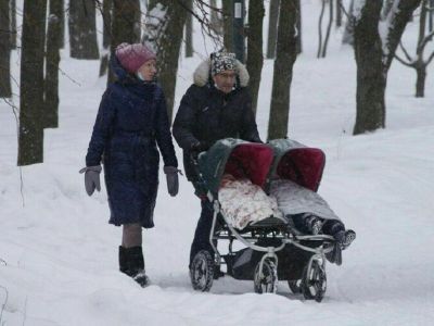 Отцам-одиночкам детей от суррогатных матерей могут дать возможность получать маткапитал