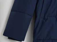 Утепленное пальто с воротником-стойкой