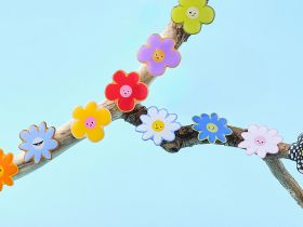 Стикер объемный "Цветочек Плачет фиолетовый"