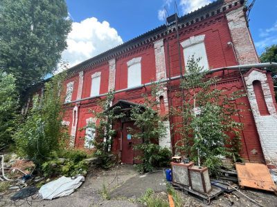 Здание цистерн