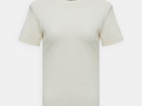 Футболка приталенного силуэта