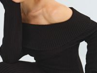 Вязаное платье с открытыми плечами, Черный