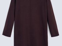 Вязаное платье свободного кроя с воротником-стойкой