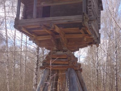 Ветряная мельница на столбах