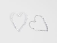 Серебристые серьги в форме сердец Глория Джинс