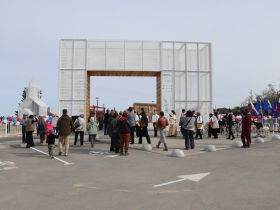 Вилюйск преображается: в День города на набережной «Поющие пески» зазвучала новая музыка