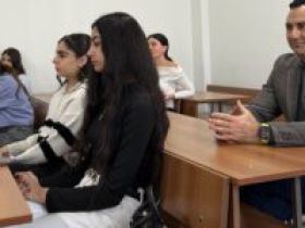 Роман Серебряный обсудил со студентами Ереванского МГУ вызовы медиареальности