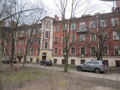 Корпус профессорский со служебным флигелем