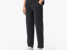 Женские джинсы Lacoste свободного кроя