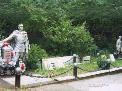 Братская могила советских воинов, погибших в боях с фашистскими захватчиками, 1942 г.