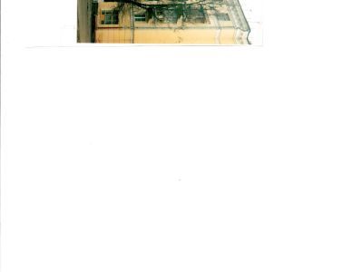 Жилой многоквартирный дом с башенкой