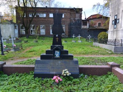 Могила Поливанова Алексея Андреевича (1886 - 1920), одного из видных руководителей Красной армии