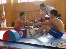 В десятый раз в Монголии проведен национальный чемпионат по мас-рестлингу