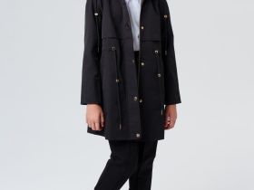 Плащ текстильный с полиуретановым покрытием для девочек