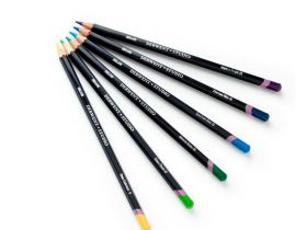 Карандаш Derwent "Studio" Розово-мареновый лак