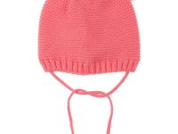 Шапка на завязках вязанная для девочки